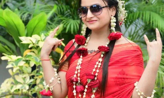 Laxmi Studio  Best Photo Studio